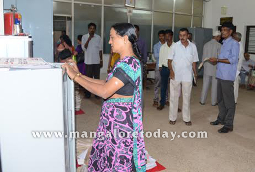 Court attaches AC office 1